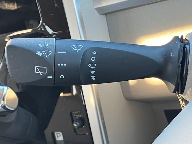 タントX SAIIIキーフリーシステム パワースライドドア(左側) オートエアコン(プッシュ式) オートライト ハロゲンヘッドランプ マルチインフォメーションディスプレイ(静岡県)の中古車