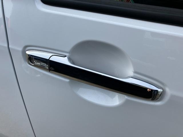 タフトG クロムベンチャーメッキドアアウターハンドル 15インチアルミホイール オートレベリング機能付フルLEDヘッドランプ LEDフォグランプ 本革巻ステアリングホイール 本革巻インパネセンターシフト(静岡県)の中古車