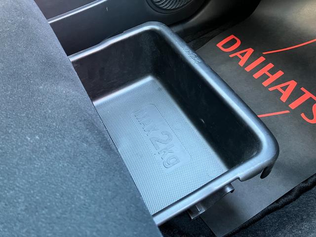 キャストスタイルG SAIIウレタンステアリングホイール 15インチアルミホイール BiAngleLEDヘッドランプ LEDフォグランプ LEDフロントパーソナルランプ LEDルームランプ オートエアコン(静岡県)の中古車