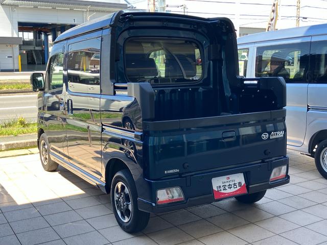 アトレーデッキバン12インチフルホイールキャップ オートエアコン キーフリーシステム スペアタイヤ LEDヘッドランプ パワースライドドア(両側)(静岡県)の中古車