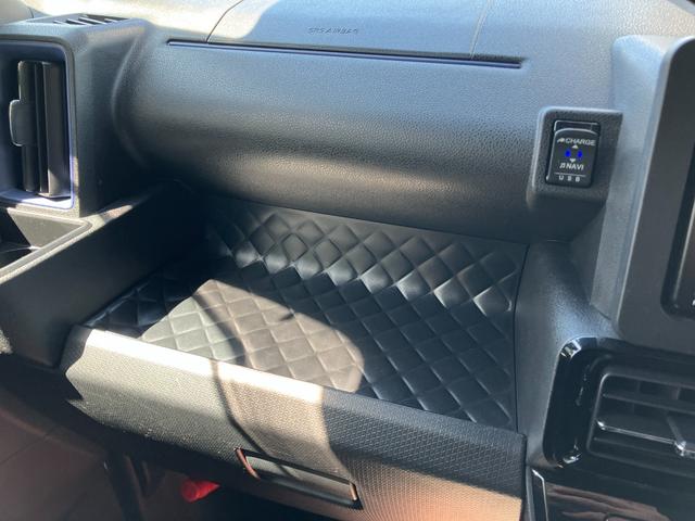 タントカスタムＲＳ１５インチアルミホイール　キーフリーシステム　プッシュボタンスタート　オートエアコン（プッシュ式）　フルＬＥＤヘッドランプ　オート格納式カラードドアミラー　本革巻ステアリングホイール（静岡県）の中古車