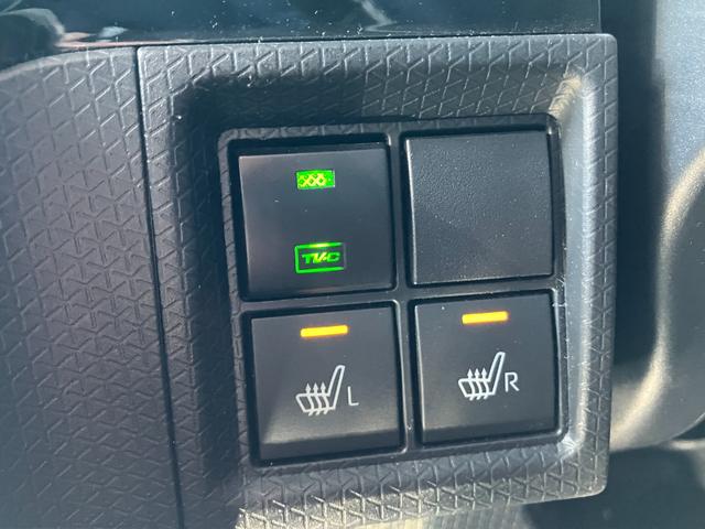 タントカスタムＲＳ１５インチアルミホイール　キーフリーシステム　プッシュボタンスタート　オートエアコン（プッシュ式）　フルＬＥＤヘッドランプ　オート格納式カラードドアミラー　本革巻ステアリングホイール（静岡県）の中古車