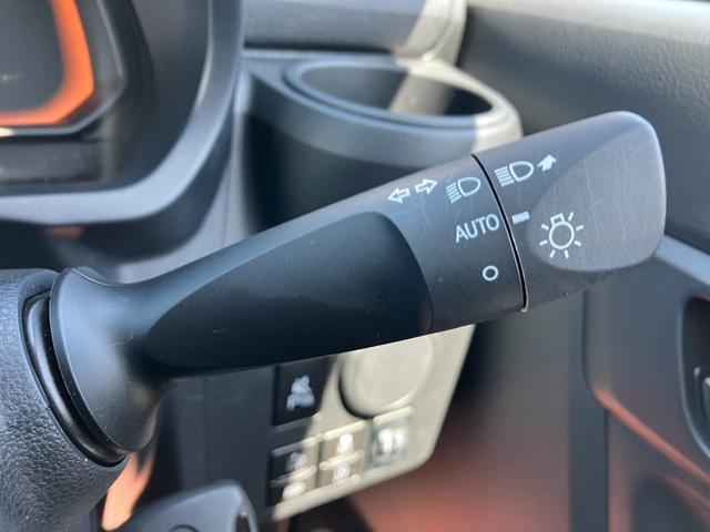 ミライースＬ　ＳＡIII１３インチフルホイールキャップ　マルチリフレクターハロゲンヘッドランプ　可倒式ドアミラー　自発光式デジタルメーターアンバーイルミネーションメーター　マニュアルエアコン（ダイヤル式）　キーレスエントリー（静岡県）の中古車