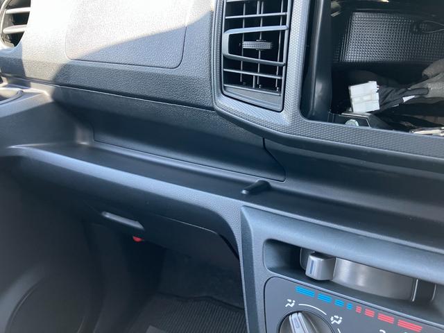 ミライースＬ　ＳＡIII１３インチフルホイールキャップ　マルチリフレクターハロゲンヘッドランプ　可倒式ドアミラー　自発光式デジタルメーターアンバーイルミネーションメーター　マニュアルエアコン（ダイヤル式）　キーレスエントリー（静岡県）の中古車