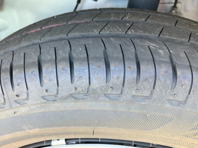 ミライースＬ　ＳＡIII１３インチフルホイールキャップ　マルチリフレクターハロゲンヘッドランプ　可倒式ドアミラー　自発光式デジタルメーターアンバーイルミネーションメーター　マニュアルエアコン（ダイヤル式）　キーレスエントリー（静岡県）の中古車