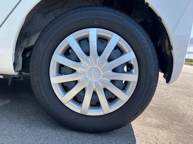 ミライースＬ　ＳＡIII１３インチフルホイールキャップ　マルチリフレクターハロゲンヘッドランプ　可倒式ドアミラー　自発光式デジタルメーターアンバーイルミネーションメーター　マニュアルエアコン（ダイヤル式）　キーレスエントリー（静岡県）の中古車