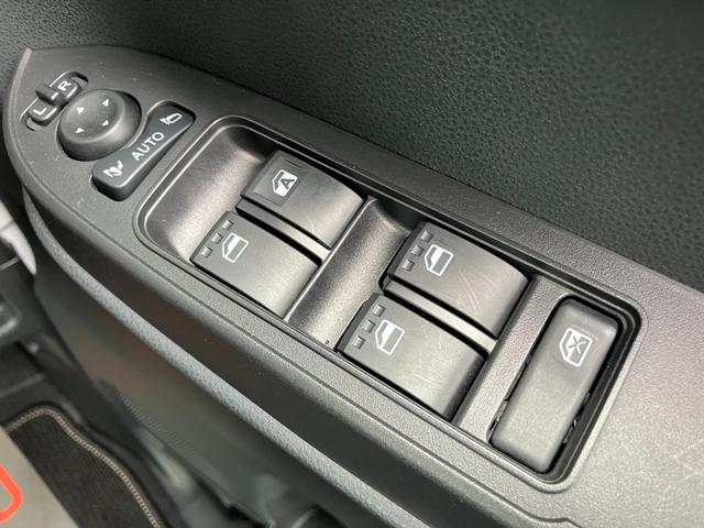 タントカスタムＲＳ１５インチアルミホイール　キーフリーシステム　プッシュボタンスタート　オートエアコン（プッシュ式）　フルＬＥＤヘッドランプ　オート格納式カラードドアミラー　本革巻ステアリングホイール（静岡県）の中古車