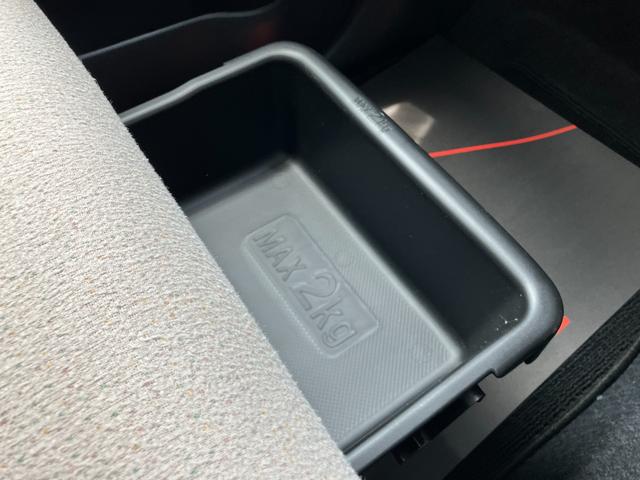 ムーヴキャンバスXメイクアップリミテッド SAIII14インチフルホイールキャップ キーフリーシステム 両側パワースライドドア オートエアコン(プッシュ式) オートライト 置きラクボックス(静岡県)の中古車
