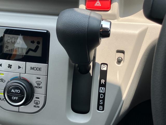 ミライースG SAIII14インチアルミホイール LEDヘッドランプ オート格納式カラードドアミラー 自発光式デジタルメーターブルーイルミネーションメーター オートエアコン(プッシュ式) キーフリーシステム(静岡県)の中古車