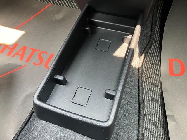 ミライースG SAIII14インチアルミホイール LEDヘッドランプ オート格納式カラードドアミラー 自発光式デジタルメーターブルーイルミネーションメーター オートエアコン(プッシュ式) キーフリーシステム(静岡県)の中古車
