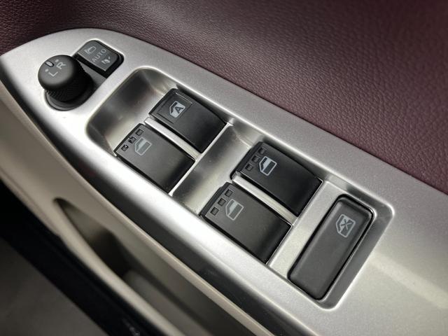 キャストスタイルＸ　ＳＡIII１５インチフルホイールキャップ　マルチリフレクターハロゲンヘッドランプ　　　　　ウレタンステアリングホイール　フロントパーソナルランプ　　オーバーヘッドコンソール（静岡県）の中古車