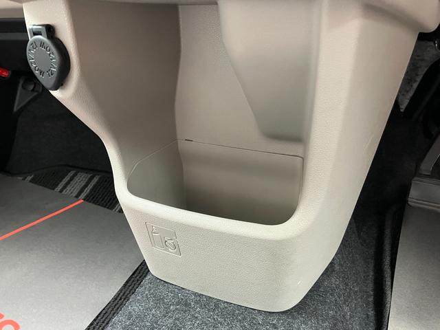 キャストスタイルＸ　ＳＡIII１５インチフルホイールキャップ　マルチリフレクターハロゲンヘッドランプ　　　　　ウレタンステアリングホイール　フロントパーソナルランプ　　オーバーヘッドコンソール（静岡県）の中古車