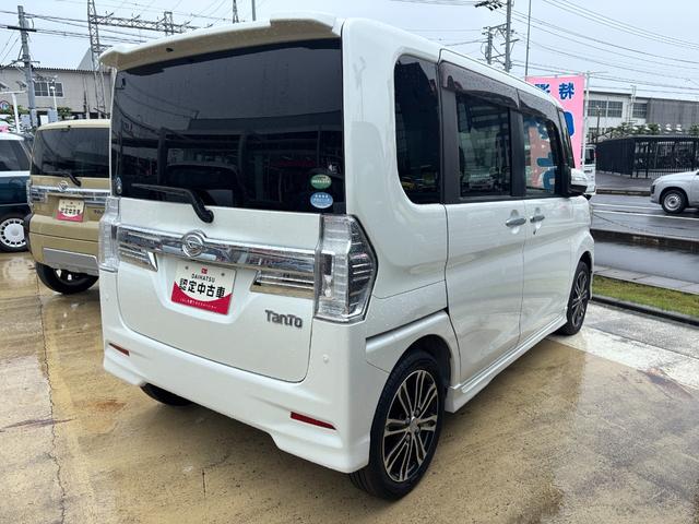 タント 中古車 カスタムＲＳ　トップエディションＳＡＩＩ１５インチアルミホイール　大型エアロバンパー　ＬＥＤヘッドランプ　オート格納式カラードドアミラー　本革巻ステアリングホイール　両側パワースライドドア
