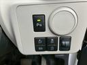 １４インチフルホイールキャップ　ＬＥＤヘッドランプ　電動格納式（カラード）ドアミラー　自発光式デジタルメーターブルーイルミネーションメーター　マニュアルエアコン（ダイヤル式）　キーレスエントリー（静岡県）の中古車