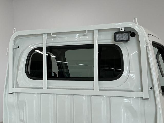 ハイゼットトラックＥＸＴ　４ＷＤ　ＣＶＴ　前後コーナーセンサー　荷台作業灯走行無制限１年保証　前後コーナーセンサー　４ＷＤ　ＣＶＴ車　３方開　荷台作業灯　オートハイビーム　アイドリングストップ　プッシュスタート　横滑り防止装置　オートライト　デフロック　フォグランプ（兵庫県）の中古車