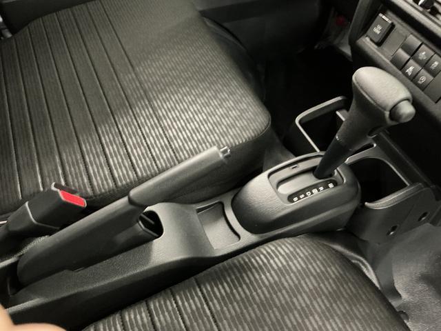 ハイゼットトラックＥＸＴ　荷台作業灯　前後コーナーセンサー　３方開　ＣＶＴ車１年保証　荷台作業灯　３方開　ＣＶＴ車　前後コーナーセンサー　ＬＥＤヘッドライト　オートハイビーム　電動格納ドアミラー　プッシュスタート　横滑り防止装置　リアゲートチェーン　アイドリングストップ（兵庫県）の中古車