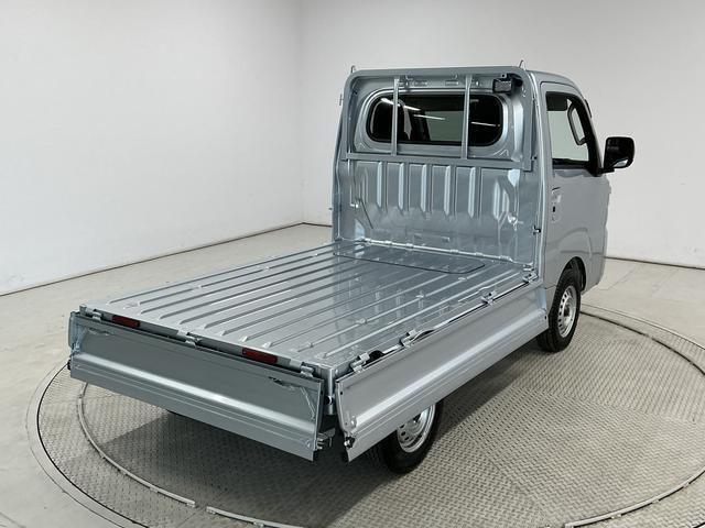 ハイゼットトラックＥＸＴ　荷台作業灯　前後コーナーセンサー　３方開　ＣＶＴ車１年保証　荷台作業灯　３方開　ＣＶＴ車　前後コーナーセンサー　ＬＥＤヘッドライト　オートハイビーム　電動格納ドアミラー　プッシュスタート　横滑り防止装置　リアゲートチェーン　アイドリングストップ（兵庫県）の中古車