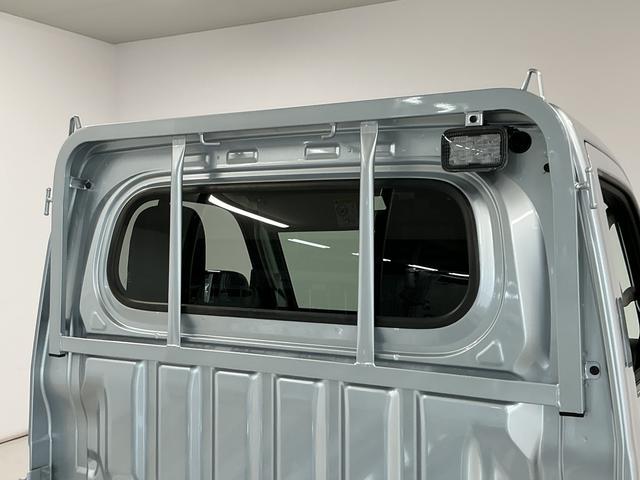 ハイゼットトラックＥＸＴ　荷台作業灯　前後コーナーセンサー　３方開　ＣＶＴ車１年保証　荷台作業灯　３方開　ＣＶＴ車　前後コーナーセンサー　ＬＥＤヘッドライト　オートハイビーム　電動格納ドアミラー　プッシュスタート　横滑り防止装置　リアゲートチェーン　アイドリングストップ（兵庫県）の中古車