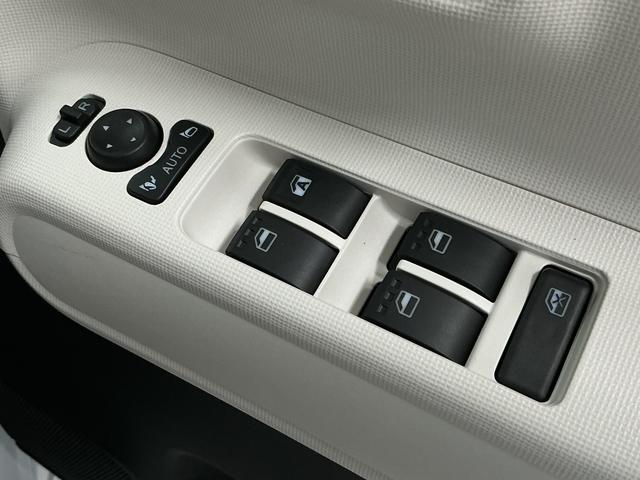 ムーヴキャンバスストライプスＧ　両側電動スライドドア　電動パーキングブレーキ走行無制限１年保証　両側電動スライドドア　前後コーナーセンサー　前席シートヒーター　ホットカップホルダー　オートハイビーム　ＬＥＤヘッドライト　プッシュスタート　横滑り防止装置　オートエアコン（兵庫県）の中古車