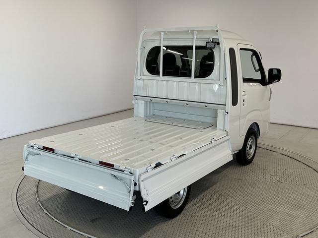 ハイゼットトラックジャンボエクストラ　ＣＶＴ　前後コーナーセンサー　荷台作業灯走行無制限１年保証　前後コーナーセンサー　ＣＶＴ車　３方開　荷台作業灯　オートハイビーム　ＬＥＤヘッドライト　アイドリングストップ　プッシュスタート　横滑り防止装置　オートライト　電動格納ドアミラー（兵庫県）の中古車