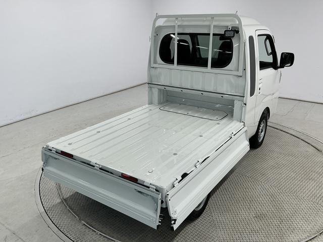 ハイゼットトラックジャンボエクストラ　ＣＶＴ　前後コーナーセンサー　荷台作業灯走行無制限１年保証　前後コーナーセンサー　ＣＶＴ車　３方開　荷台作業灯　オートハイビーム　ＬＥＤヘッドライト　アイドリングストップ　プッシュスタート　横滑り防止装置　ラジオ　スマートアシスト（兵庫県）の中古車