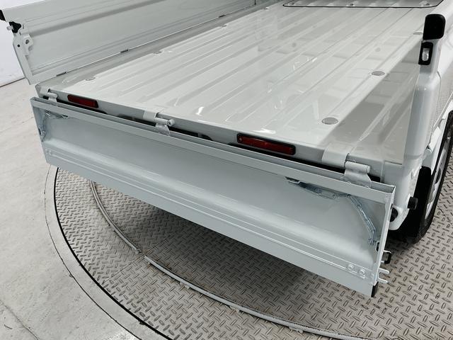 ハイゼットトラックジャンボエクストラ　ＣＶＴ　前後コーナーセンサー　荷台作業灯走行無制限１年保証　前後コーナーセンサー　ＣＶＴ車　３方開　荷台作業灯　オートハイビーム　ＬＥＤヘッドライト　アイドリングストップ　プッシュスタート　横滑り防止装置　ラジオ　スマートアシスト（兵庫県）の中古車
