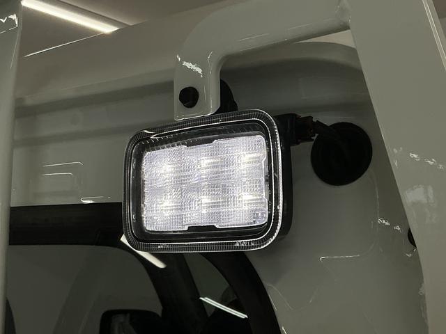 ハイゼットトラックジャンボエクストラ　前後コーナーセンサー　ＣＶＴ　荷台作業灯走行無制限１年保証　前後コーナーセンサー　ＣＶＴ　　荷台作業灯　３方開　ＬＥＤヘッドライト　電格ドアミラー　オートハイビーム　アイドリングストップ　プッシュスタート　横滑り防止装置　リアゲートチェーン（兵庫県）の中古車