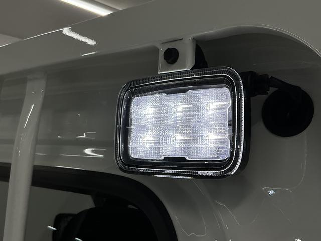 ハイゼットトラックＥＸＴ　切替式４ＷＤ　ＣＶＴ　前後コーナーセンサー　３方開走行無制限１年保証　前後コーナーセンサー　切替式４ＷＤ　荷台作業灯　３方開　オートハイビーム　ＬＥＤヘッドライト　オートライト　プッシュスタート　電動格納ミラー　横滑り防止装置　アイドリングストップ（兵庫県）の中古車