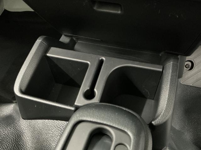 ハイゼットトラックＥＸＴ　４ＷＤ　ＣＶＴ　前後コーナーセンサー　荷台作業灯走行無制限１年保証　前後コーナーセンサー　４ＷＤ　ＣＶＴ車　３方開　荷台作業灯　オートハイビーム　アイドリングストップ　プッシュスタート　横滑り防止装置　オートライト　デフロック　スペアタイヤ（兵庫県）の中古車