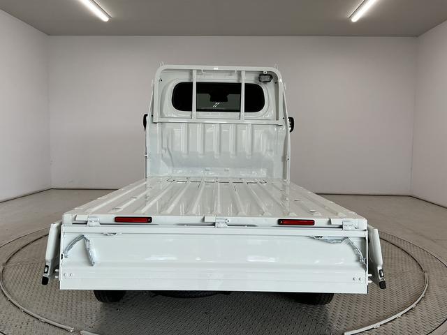 ハイゼットトラックＥＸＴ　４ＷＤ　ＣＶＴ　前後コーナーセンサー　荷台作業灯走行無制限１年保証　前後コーナーセンサー　４ＷＤ　ＣＶＴ車　３方開　荷台作業灯　オートハイビーム　アイドリングストップ　プッシュスタート　横滑り防止装置　オートライト　デフロック　スペアタイヤ（兵庫県）の中古車