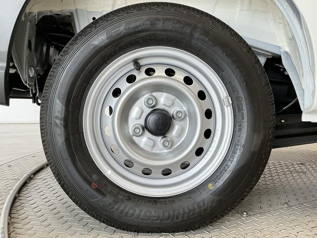 ハイゼットカーゴDX 3モード電子制御式4WD CVT キーレスエントリー走行無制限1年保証 前後コーナーセンサー 3モード電子制御式4WD CVT車 オートハイビーム アイドリングストップ キーレスエントリー 横滑り防止装置 オートライト ヘッドライトレベライザー(兵庫県)の中古車