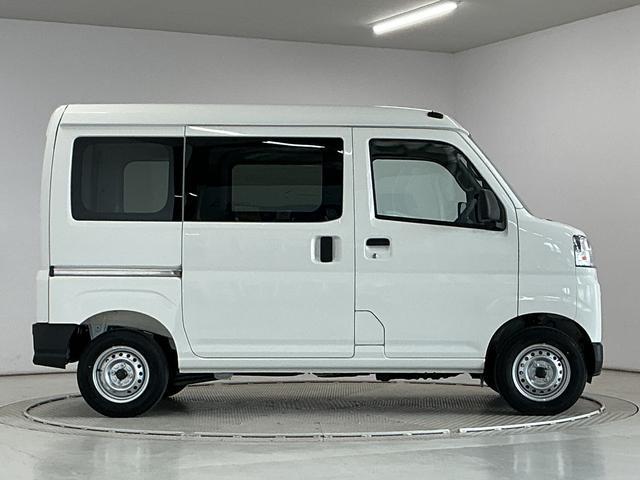 ハイゼットカーゴＤＸ　４ＷＤ　ＣＶＴ　前後コーナーセンサー　両側スライドドア走行無制限１年保証　前後コーナーセンサー　４ＷＤ　ＣＶＴ車　オートハイビーム　アイドリングストップ　横滑り防止装置　オートライト　ヘッドライトレベライザー　ラジオ　マニュアルエアコン　両側スライドドア（兵庫県）の中古車