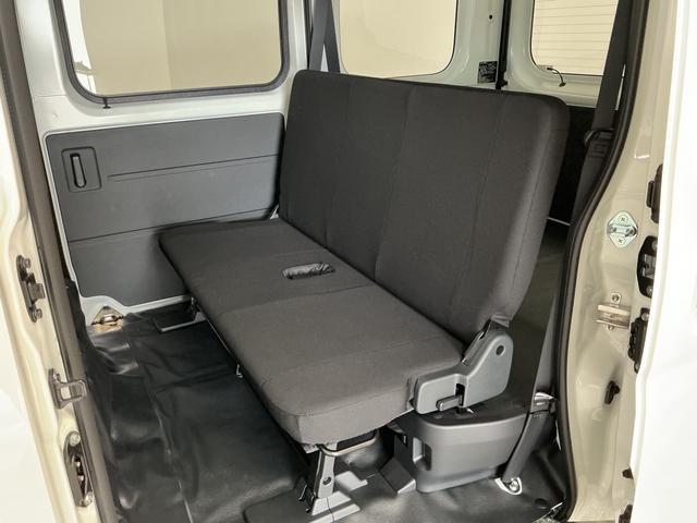 ハイゼットカーゴＤＸ　４ＷＤ　ＣＶＴ　前後コーナーセンサー　両側スライドドア走行無制限１年保証　前後コーナーセンサー　４ＷＤ　ＣＶＴ車　オートハイビーム　アイドリングストップ　横滑り防止装置　オートライト　ヘッドライトレベライザー　ラジオ　マニュアルエアコン　両側スライドドア（兵庫県）の中古車