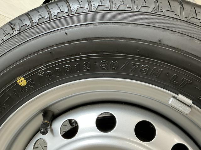 ハイゼットカーゴＤＸ　４ＷＤ　ＣＶＴ　前後コーナーセンサー　両側スライドドア走行無制限１年保証　前後コーナーセンサー　４ＷＤ　ＣＶＴ車　オートハイビーム　アイドリングストップ　横滑り防止装置　オートライト　ヘッドライトレベライザー　ラジオ　マニュアルエアコン　両側スライドドア（兵庫県）の中古車