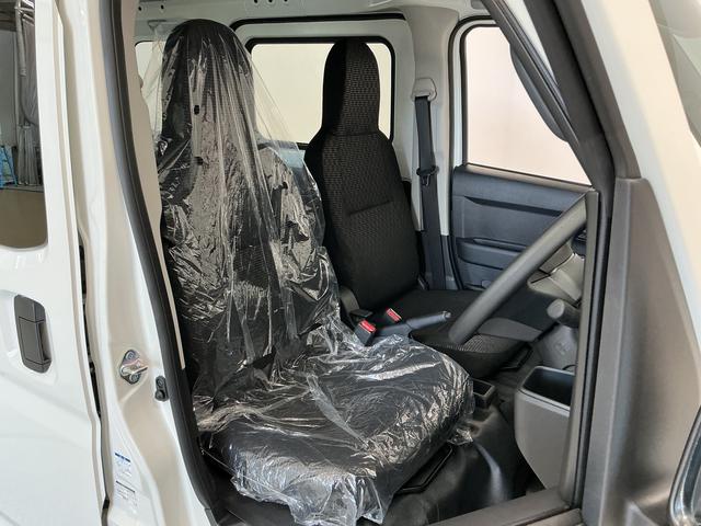 ハイゼットカーゴDX 3モード4WD CVT 前後コーナーセンサー キーレス走行無制限1年保証 前後コーナーセンサー 3モード電子制御式4WD CVT車 オートハイビーム アイドリングストップ キーレスエントリー 横滑り防止装置 オートライト ヘッドライトレベライザー(兵庫県)の中古車
