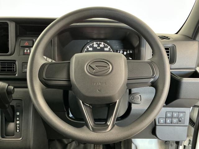 ハイゼットカーゴDX 3モード4WD CVT 前後コーナーセンサー キーレス走行無制限1年保証 前後コーナーセンサー 3モード電子制御式4WD CVT車 オートハイビーム アイドリングストップ キーレスエントリー 横滑り防止装置 オートライト ヘッドライトレベライザー(兵庫県)の中古車