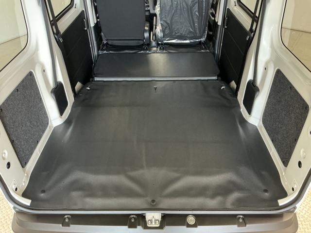 ハイゼットカーゴDX 3モード4WD CVT 前後コーナーセンサー キーレス走行無制限1年保証 前後コーナーセンサー 3モード電子制御式4WD CVT車 オートハイビーム アイドリングストップ キーレスエントリー 横滑り防止装置 オートライト ヘッドライトレベライザー(兵庫県)の中古車