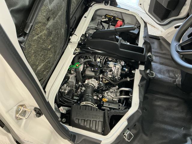 ハイゼットカーゴDX 3モード電子制御式4WD CVT キーレスエントリー走行無制限1年保証 前後コーナーセンサー 3モード電子制御式4WD CVT車 オートハイビーム アイドリングストップ キーレスエントリー 横滑り防止装置 オートライト ヘッドライトレベライザー(兵庫県)の中古車