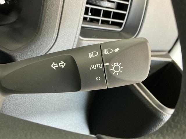 ハイゼットカーゴDX 3モード電子制御式4WD CVT キーレスエントリー走行無制限1年保証 前後コーナーセンサー 3モード電子制御式4WD CVT車 オートハイビーム アイドリングストップ キーレスエントリー 横滑り防止装置 オートライト ヘッドライトレベライザー(兵庫県)の中古車