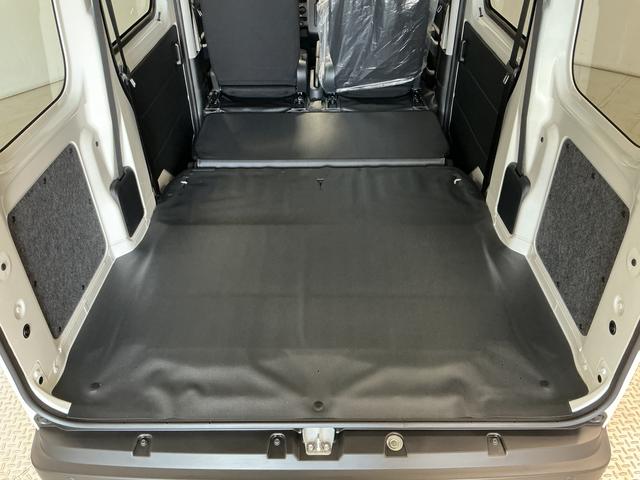 ハイゼットカーゴDX 3モード電子制御式4WD CVT キーレスエントリー走行無制限1年保証 前後コーナーセンサー 3モード電子制御式4WD CVT車 オートハイビーム アイドリングストップ キーレスエントリー 横滑り防止装置 オートライト ヘッドライトレベライザー(兵庫県)の中古車