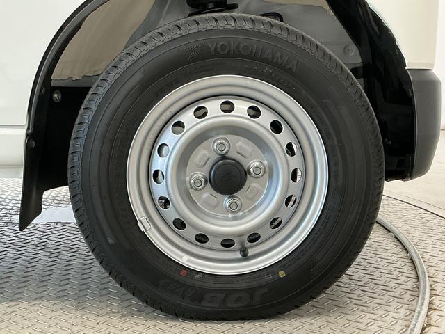ハイゼットカーゴDX 3モード電子制御式4WD CVT キーレスエントリー走行無制限1年保証 前後コーナーセンサー 3モード電子制御式4WD CVT車 オートハイビーム アイドリングストップ キーレスエントリー 横滑り防止装置 オートライト ヘッドライトレベライザー(兵庫県)の中古車