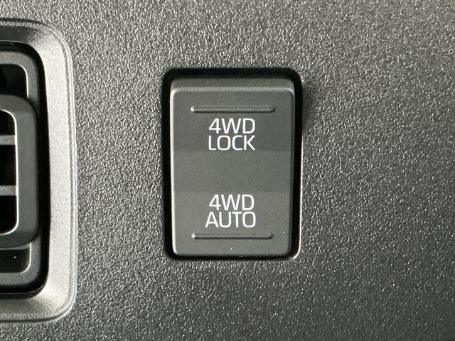 ハイゼットカーゴDX 3モード4WD CVT 前後コーナーセンサー キーレス走行無制限1年保証 前後コーナーセンサー 3モード電子制御式4WD CVT車 オートハイビーム アイドリングストップ キーレスエントリー 横滑り防止装置 オートライト ヘッドライトレベライザー(兵庫県)の中古車