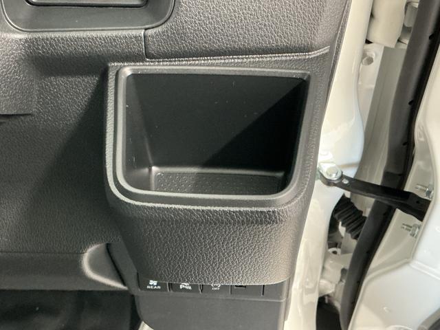 ハイゼットカーゴDX 3モード4WD CVT 前後コーナーセンサー キーレス走行無制限1年保証 前後コーナーセンサー 3モード電子制御式4WD CVT車 オートハイビーム アイドリングストップ キーレスエントリー 横滑り防止装置 オートライト ヘッドライトレベライザー(兵庫県)の中古車