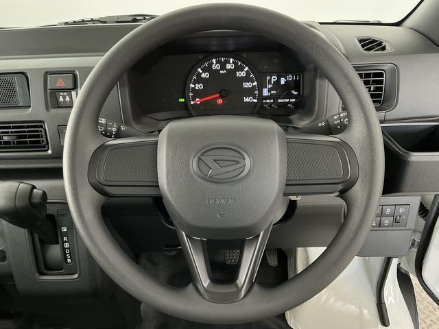 ハイゼットカーゴスペシャル　ワンオーナー　切替式４ＷＤ　前後コーナーセンサー１年保証　ワンオーナー　コーナーセンサー　ＣＶＴ車　切替式４ＷＤ　オートハイビーム　ラジオデッキ　横滑り防止装置　アイドリングストップ　オートライト　ヘッドライトレベライザー　マニュアルエアコン（兵庫県）の中古車