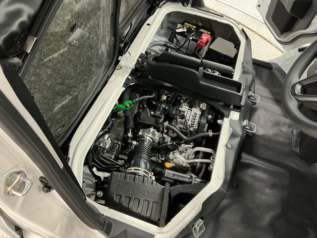 ハイゼットカーゴDX CVT車 前後コーナーセンサー キーレスエントリー走行無制限1年保証 前後コーナーセンサー CVT車 オートハイビーム アイドリングストップ キーレスエントリー 横滑り防止装置 ヘッドライトレベライザー パワーウィンドウ ラジオ スマートアシスト(兵庫県)の中古車