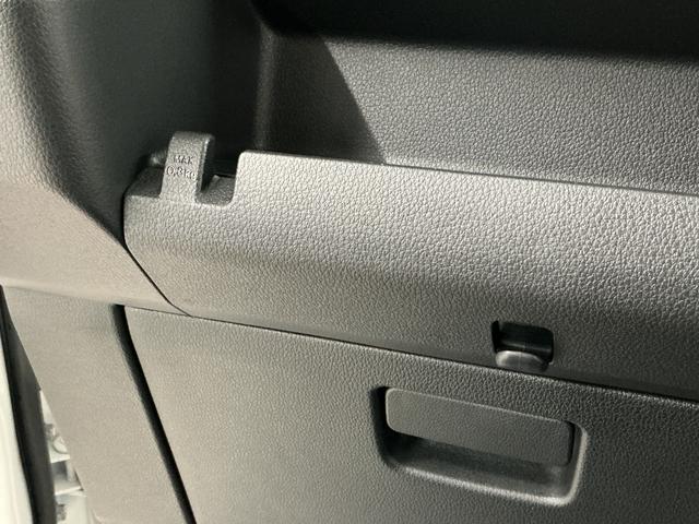 ハイゼットカーゴDX CVT車 前後コーナーセンサー キーレスエントリー走行無制限1年保証 前後コーナーセンサー CVT車 オートハイビーム アイドリングストップ キーレスエントリー 横滑り防止装置 ヘッドライトレベライザー パワーウィンドウ ラジオ スマートアシスト(兵庫県)の中古車