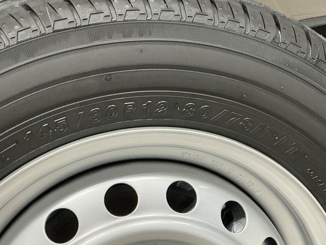 ハイゼットカーゴDX CVT車 前後コーナーセンサー キーレスエントリー走行無制限1年保証 前後コーナーセンサー CVT車 オートハイビーム アイドリングストップ キーレスエントリー 横滑り防止装置 ヘッドライトレベライザー パワーウィンドウ ラジオ スマートアシスト(兵庫県)の中古車