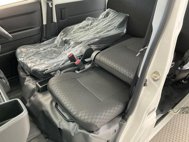 ハイゼットカーゴＤＸ　ＣＶＴ　前後コーナーセンサー　ラジオ　両側スライドドア走行無制限１年保証　前後コーナーセンサー　ＣＶＴ車　オートハイビーム　アイドリングストップ　キーレスエントリー　横滑り防止装置　ヘッドライトレベライザー　パワーウィンドウ　ラジオ　スマートアシスト（兵庫県）の中古車