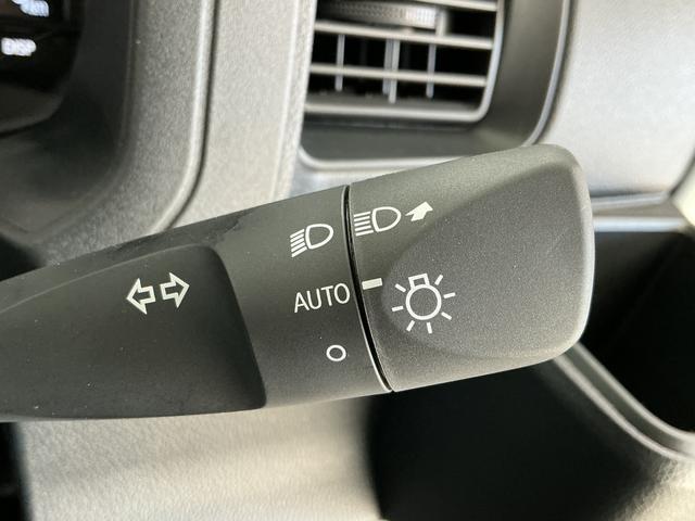 ハイゼットカーゴＤＸ　ＣＶＴ　前後コーナーセンサー　ラジオ　両側スライドドア走行無制限１年保証　前後コーナーセンサー　ＣＶＴ車　オートハイビーム　アイドリングストップ　キーレスエントリー　横滑り防止装置　ヘッドライトレベライザー　パワーウィンドウ　ラジオ　スマートアシスト（兵庫県）の中古車