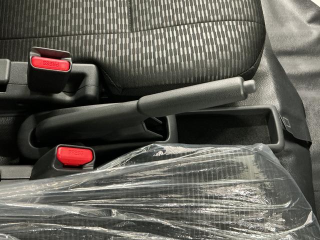 ハイゼットカーゴＤＸ　ＣＶＴ　前後コーナーセンサー　ラジオ　両側スライドドア走行無制限１年保証　前後コーナーセンサー　ＣＶＴ車　オートハイビーム　アイドリングストップ　キーレスエントリー　横滑り防止装置　オートライト　ヘッドライトレベライザー　ラジオ　両側スライドドア（兵庫県）の中古車